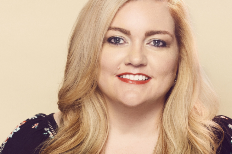 Colleen Hoover Net Worth: Exploring the Success of a Bestselling Author