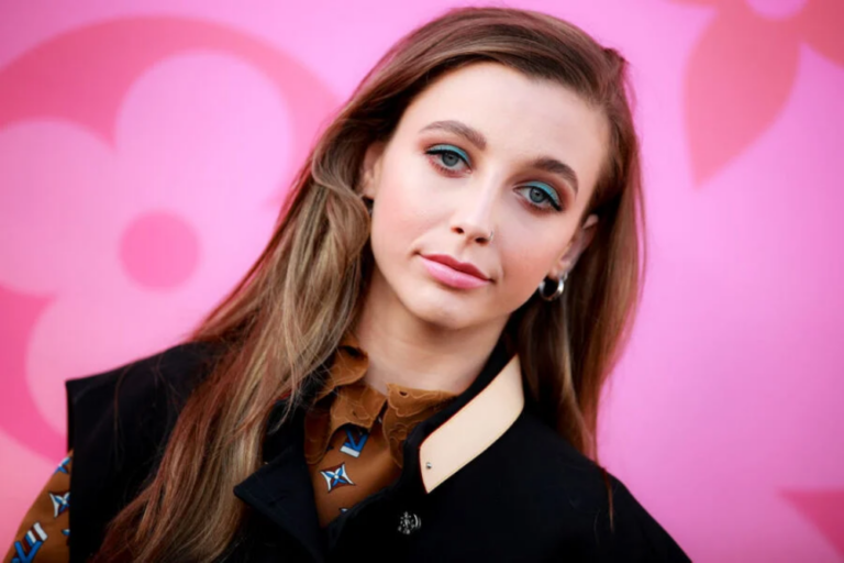 Emma Chamberlain: Unveiling the Rising Star’s Staggering Net Worth